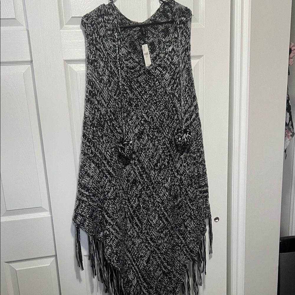 Lane Bryant Black and White Knit Poncho